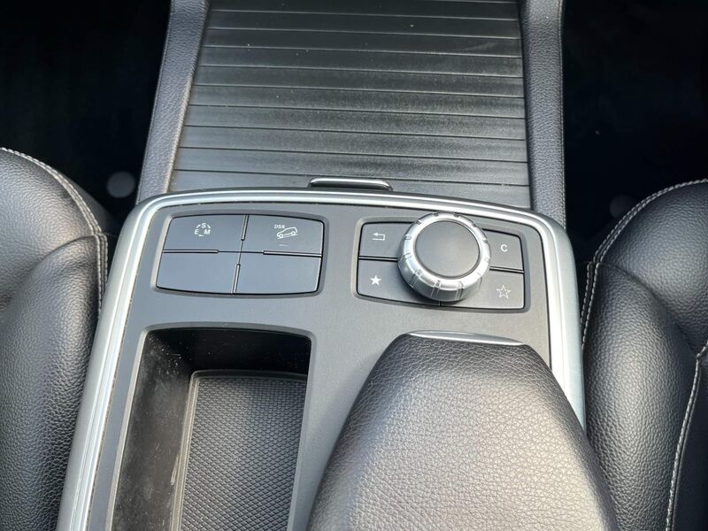 MERCEDES-BENZ M CLASS