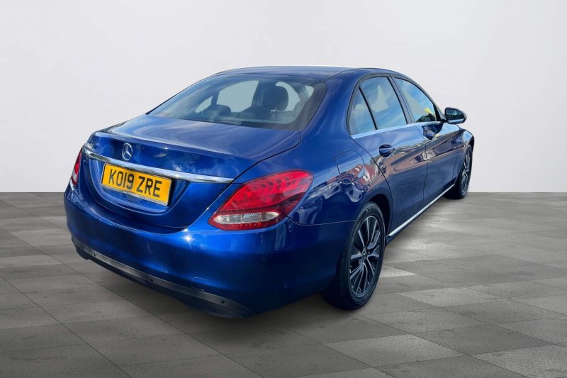 MERCEDES-BENZ C CLASS