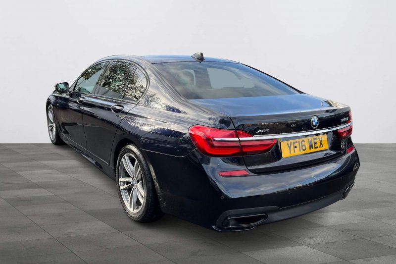 BMW 7 SERIES