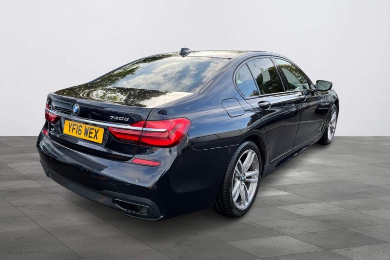 BMW 7 SERIES