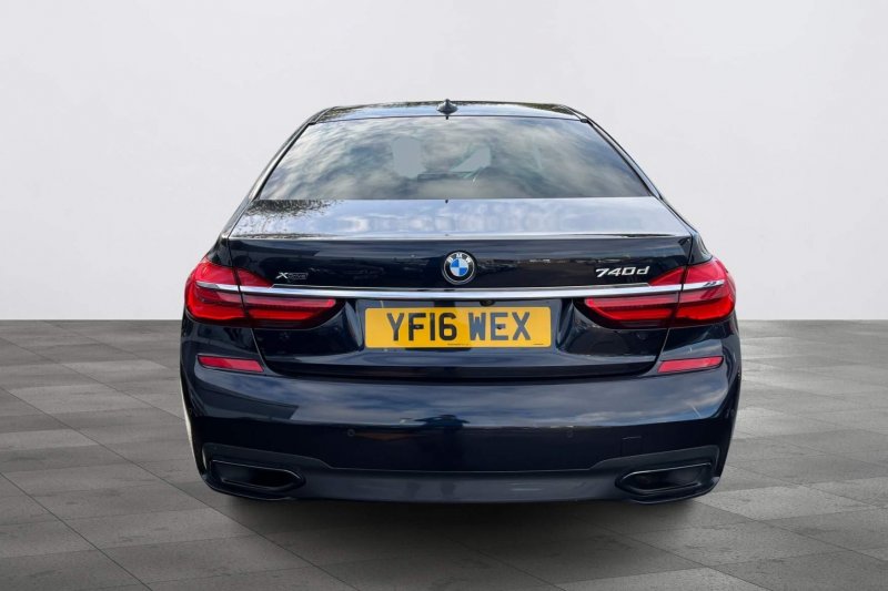 BMW 7 SERIES