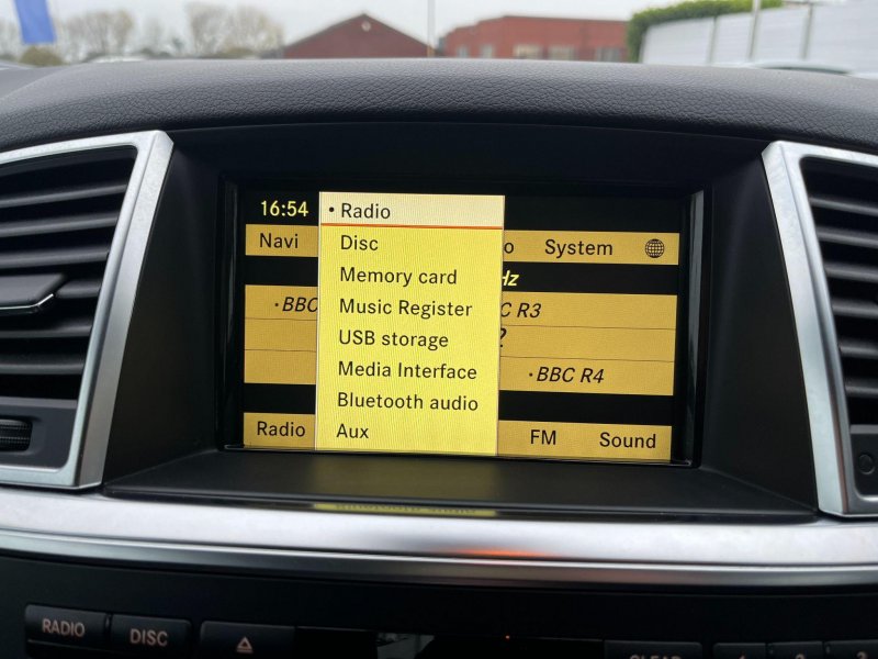 MERCEDES-BENZ M CLASS
