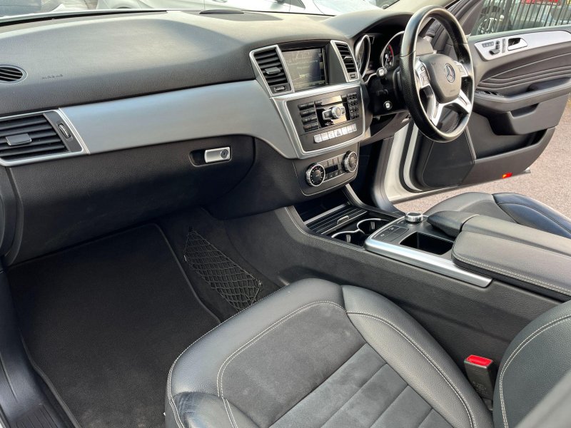 MERCEDES-BENZ M CLASS