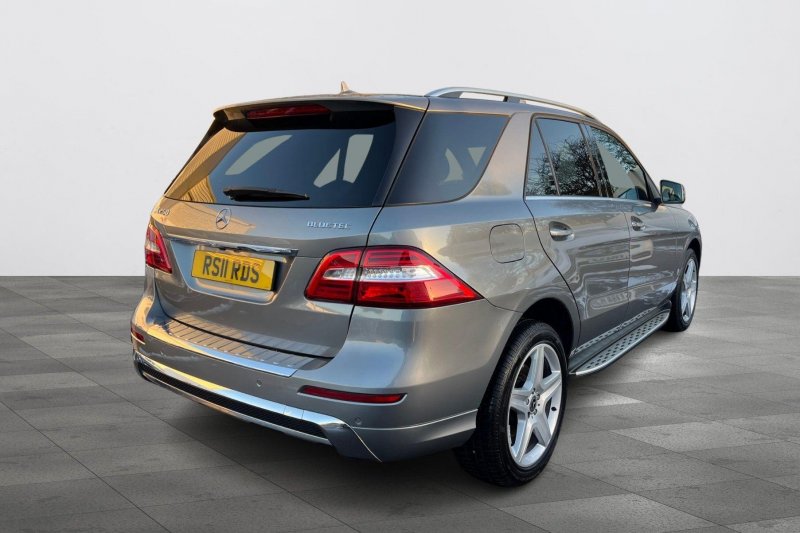 MERCEDES-BENZ M CLASS