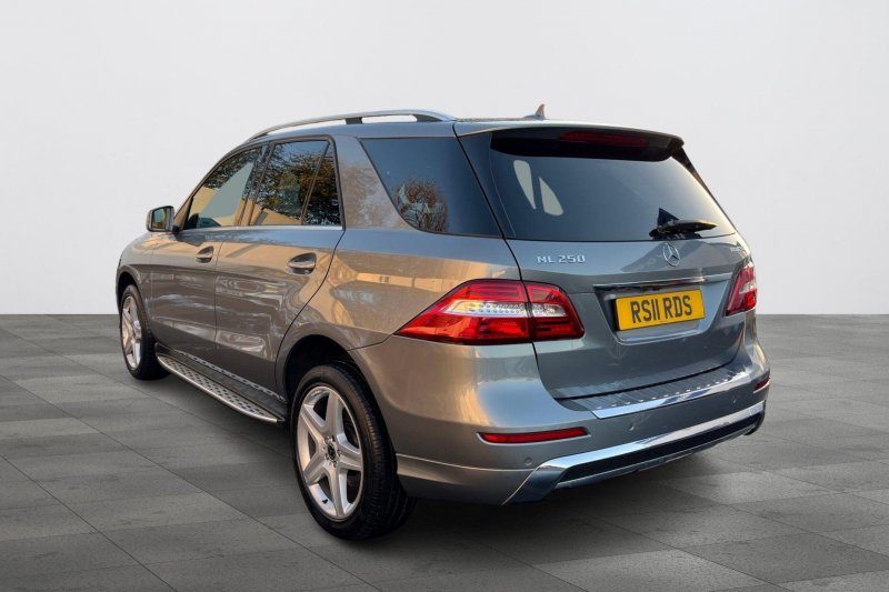 MERCEDES-BENZ M CLASS