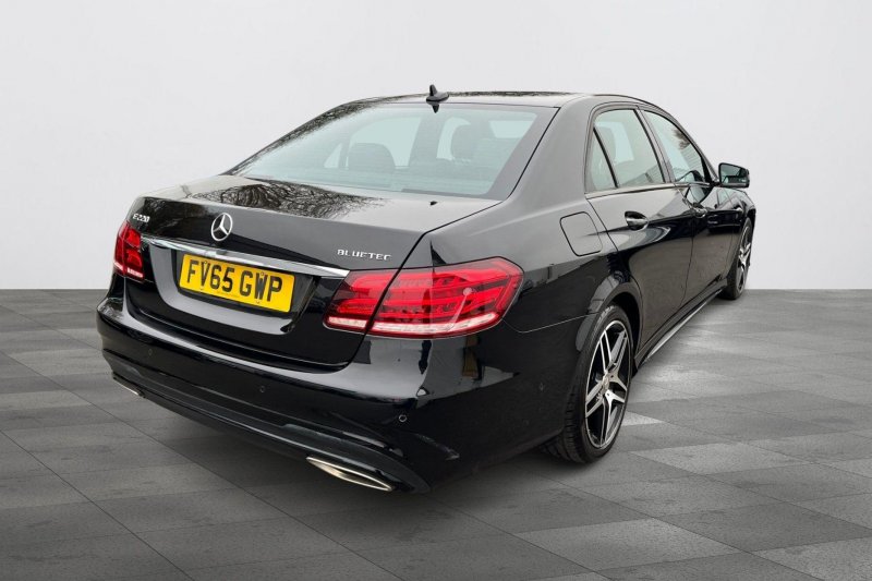 MERCEDES-BENZ E CLASS