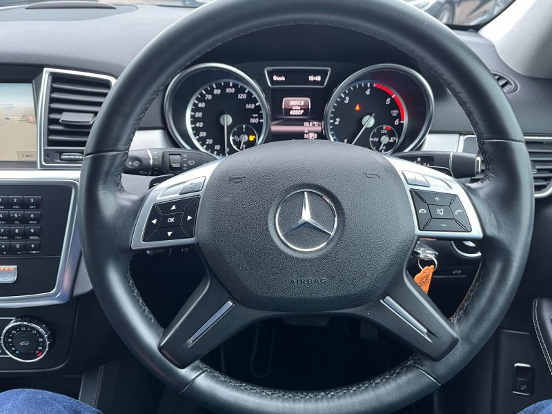 MERCEDES-BENZ M CLASS