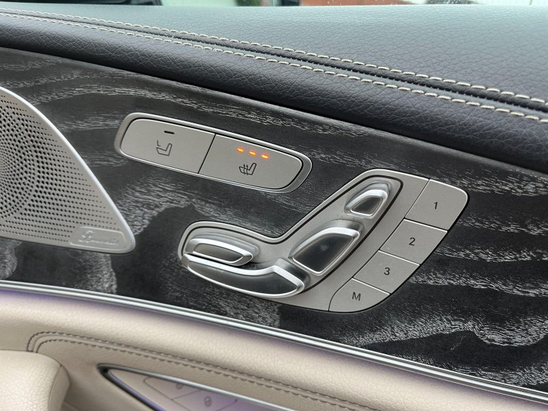 MERCEDES-BENZ CLS