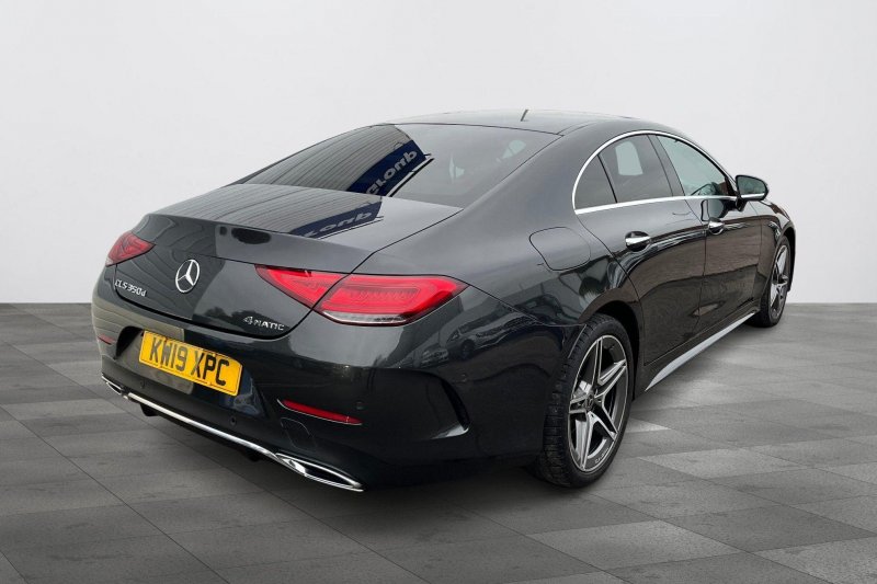 MERCEDES-BENZ CLS