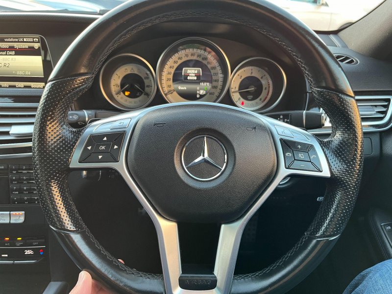 MERCEDES-BENZ E CLASS