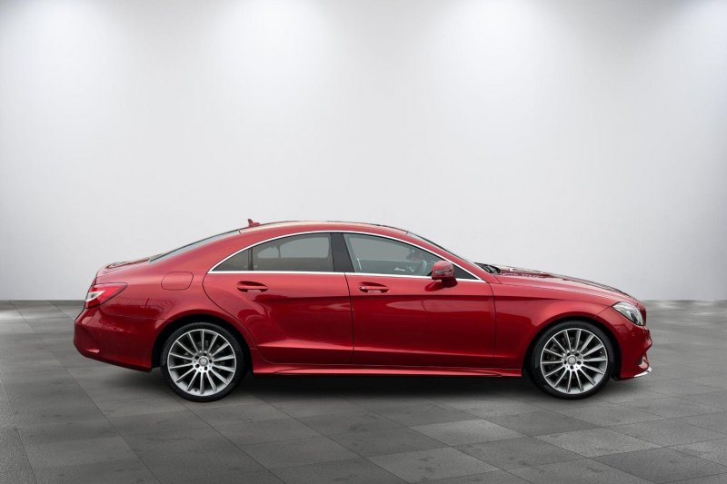 MERCEDES-BENZ CLS