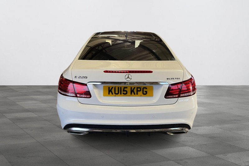 MERCEDES-BENZ E CLASS