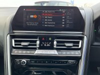 BMW 8 SERIES