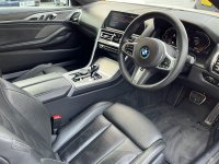 BMW 8 SERIES