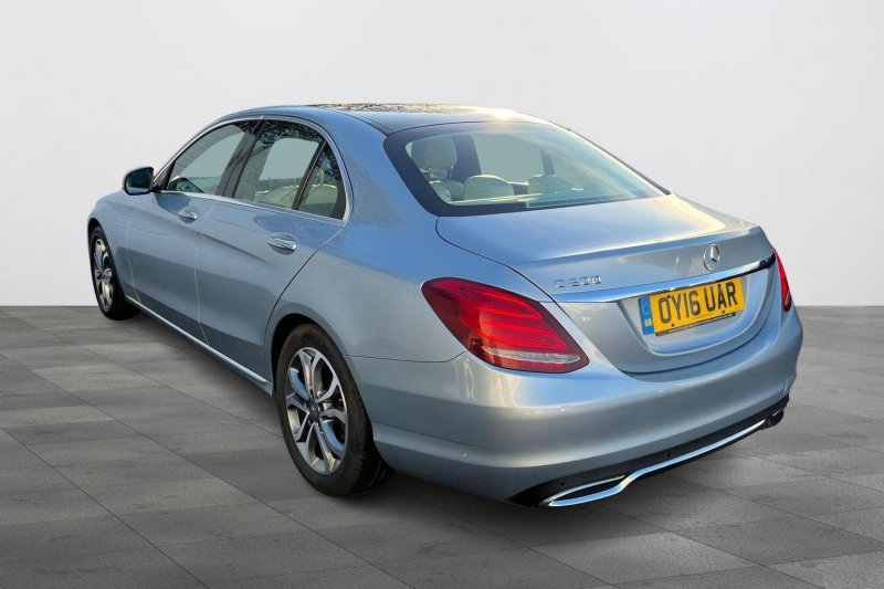 MERCEDES-BENZ C CLASS