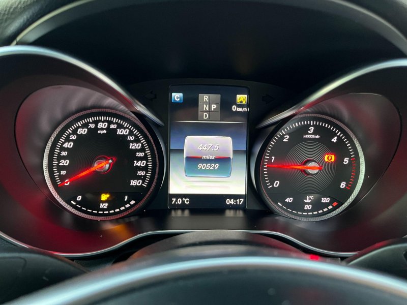 MERCEDES-BENZ C CLASS