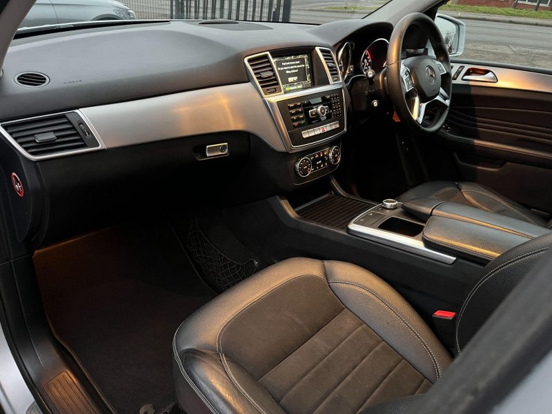 MERCEDES-BENZ M CLASS