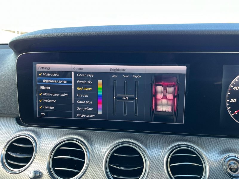 MERCEDES-BENZ E CLASS