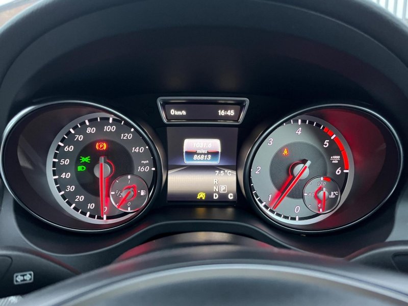 MERCEDES-BENZ GLA CLASS