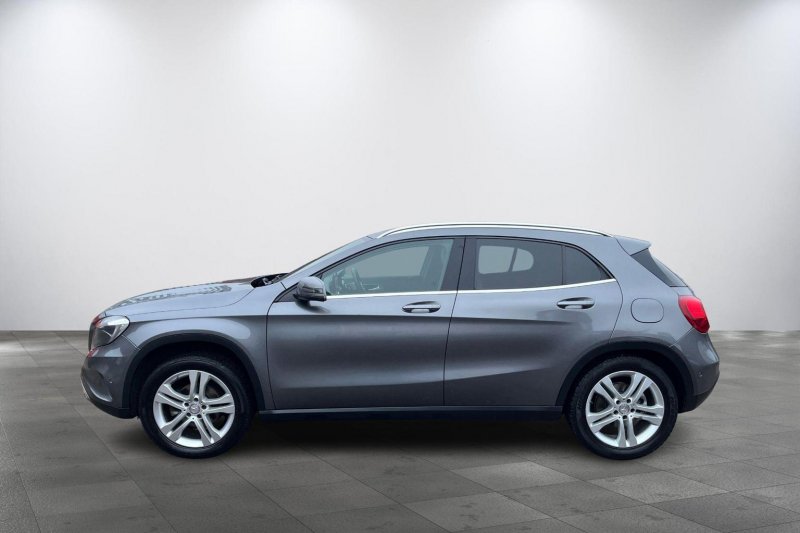 MERCEDES-BENZ GLA CLASS
