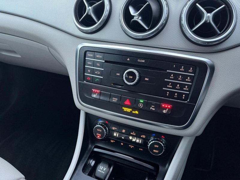 MERCEDES-BENZ GLA CLASS