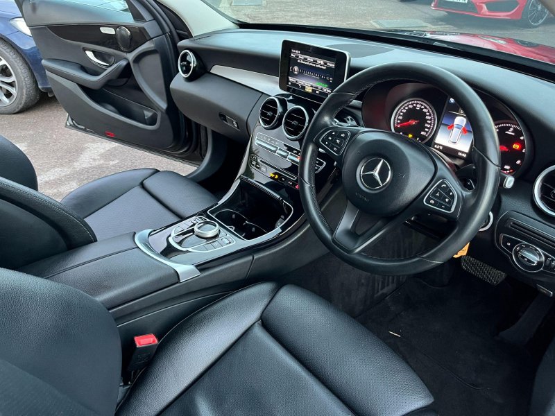 MERCEDES-BENZ C CLASS