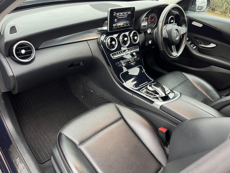 MERCEDES-BENZ C CLASS