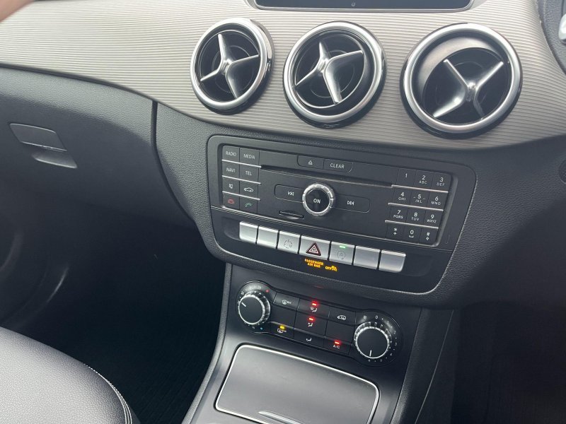 MERCEDES-BENZ B CLASS