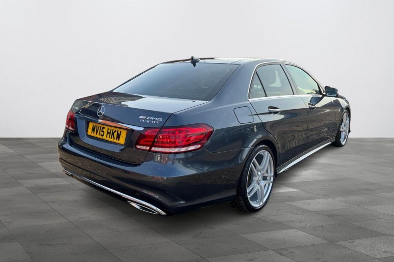 MERCEDES-BENZ E CLASS