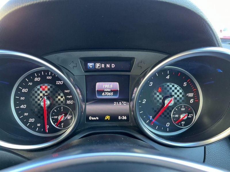 MERCEDES-BENZ SLC