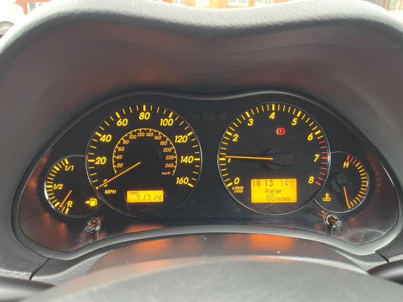 TOYOTA AVENSIS