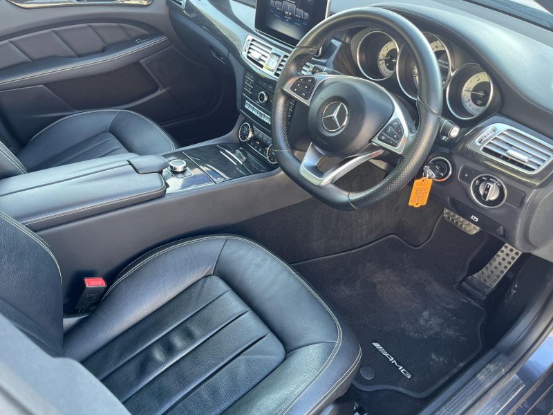 MERCEDES-BENZ CLS