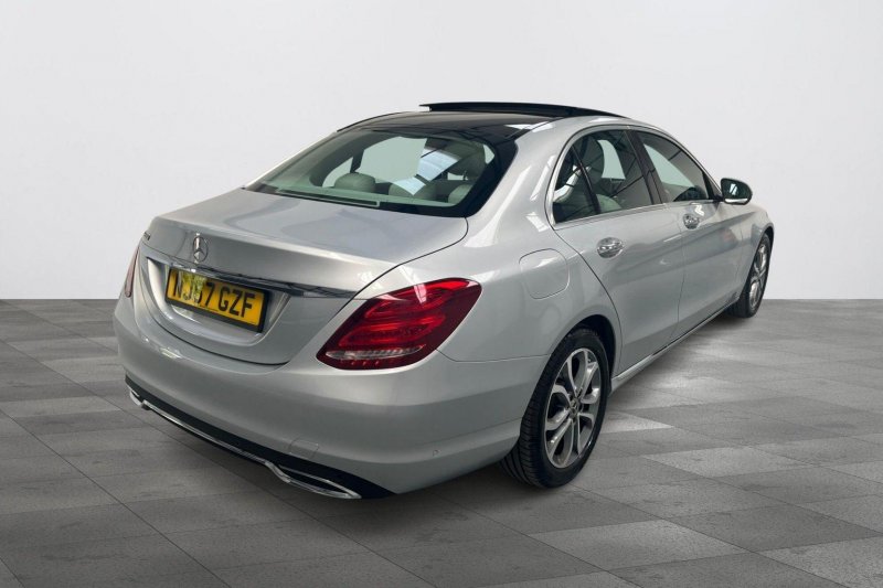 MERCEDES-BENZ C CLASS