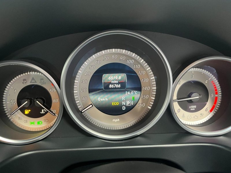 MERCEDES-BENZ E CLASS