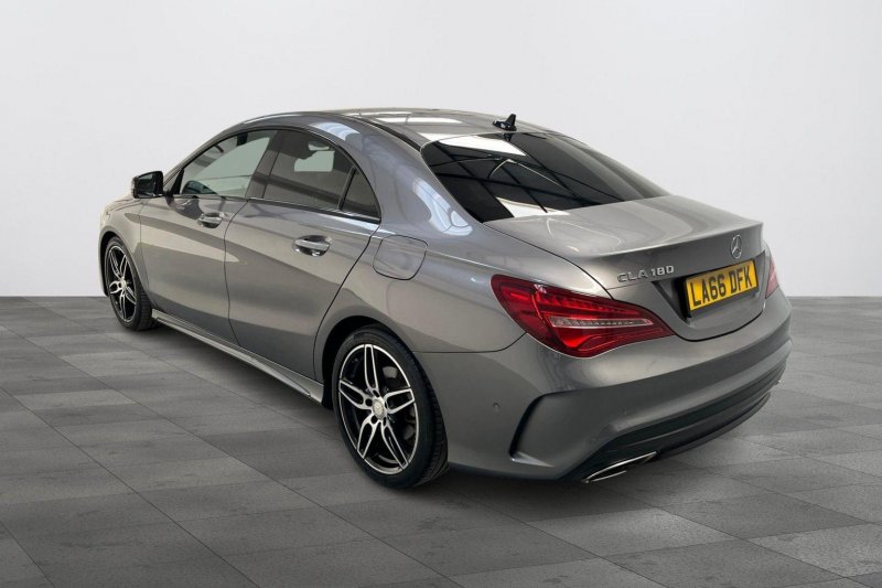 MERCEDES-BENZ CLA