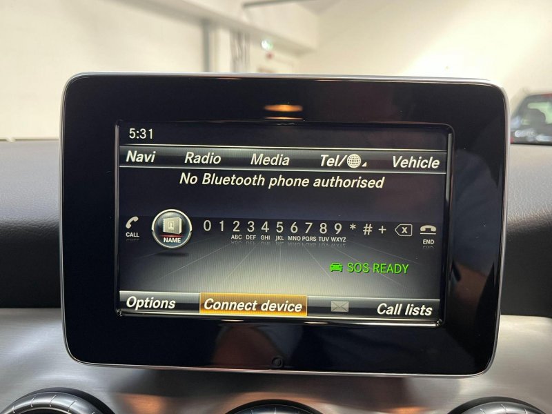 MERCEDES-BENZ CLA