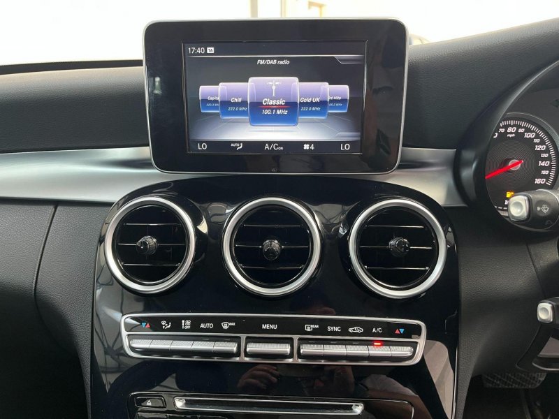 MERCEDES-BENZ C CLASS